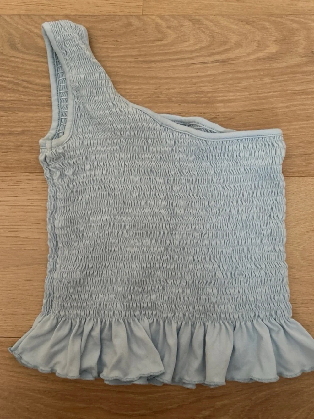 gaze Light Blue One-Shoulder Smocked Ruffle Tank
